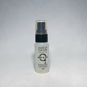 Make Up For Ever Mist & Fix Hydrating Setting Makeup spray Travel Size 30mL
